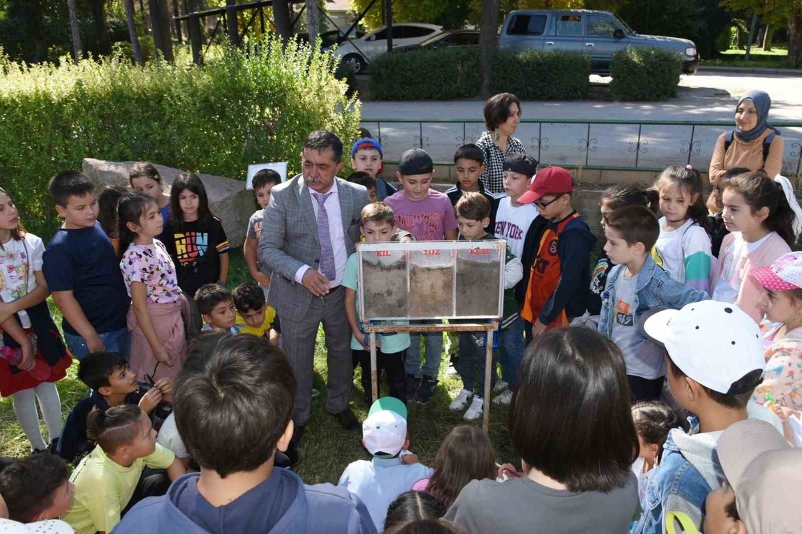 Eğitim öğretim yılı Kayaçpark’ta da başladı