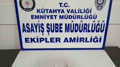 KÜTAHYA’DA ŞÜPHELİ ŞAHSIN ÜZERİNDE UYUŞTURUCU ELE GEÇİRİLDİ