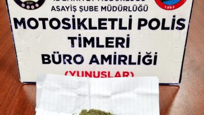 KÜTAHYA’DA YUNUS TİMLERİNCE BİR ŞAHSIN ÜZERİNDE UYUŞTURUCU ELE GEÇİRİLDİ