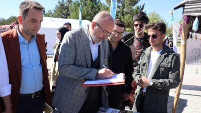 İL BAŞKANI ÖNSAY,” BÜYÜK VE GÜÇLÜ TÜRKİYE’NİN MİMARLARI, GENÇLERİMİZE GÜVENİYORUZ”