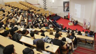 DPÜ’DE “KAMUDA KARİYER” BAŞLIKLI SEMİNER DÜZENLENDİ