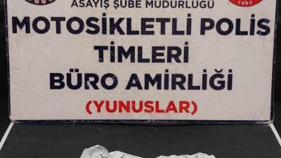 KÜTAHYA’DA EHLİYETSİZ SÜRÜCÜNÜN ARACINDA UYUŞTURUCU MADDE ELE GEÇİRİLDİ