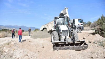 EMET BELEDİYESİNİN YOL İYİLEŞTİRME ÇALIŞMALARI