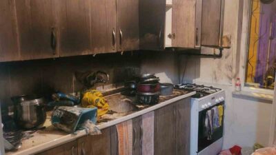 EŞİYLE TARTIŞTI, EVİNİ ATEŞE VERDİ