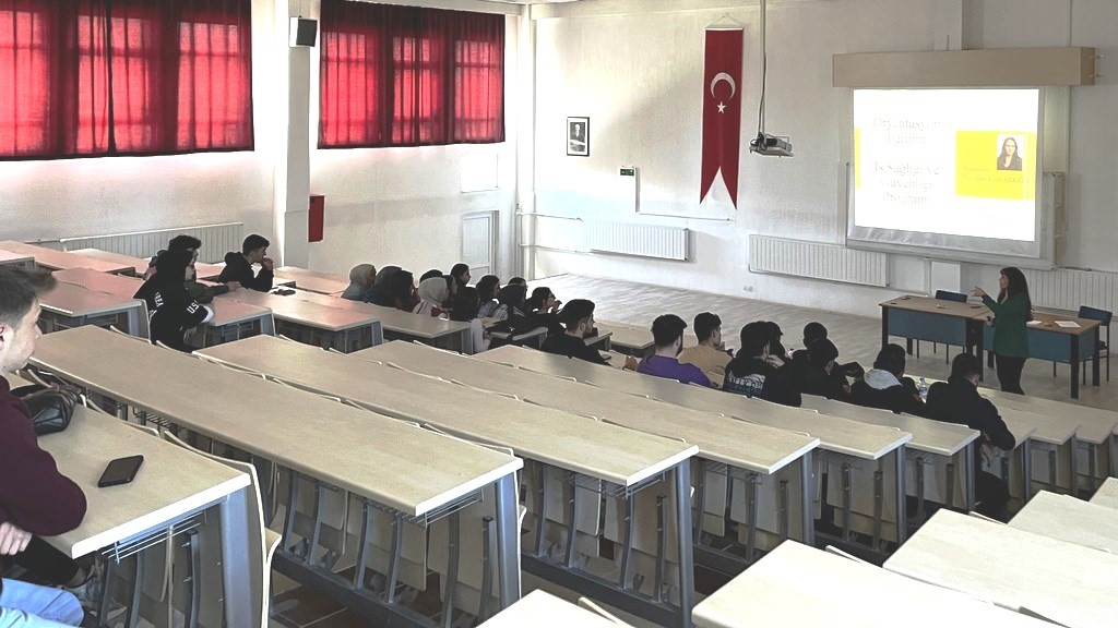 Hisarcık MYO öğrencilerine oryantasyon eğitimi