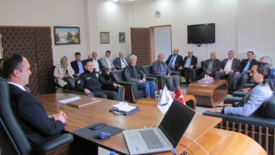 KAYMAKAM TOSUN,” MUHTARLIK KURUMU DEVLETİN ADETA KILCAL DAMARLARIDIR”