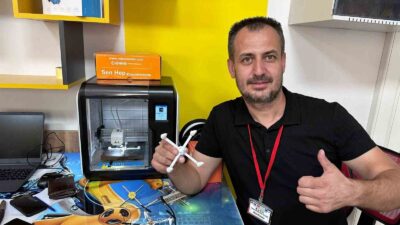 KENDİ DRONELERİNİ OKULDA YAPIYORLAR