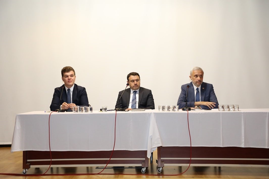 VALİ IŞIN, SİMAV’DA MUHTARLARIN TALEPLERİNİ DİNLEDİ