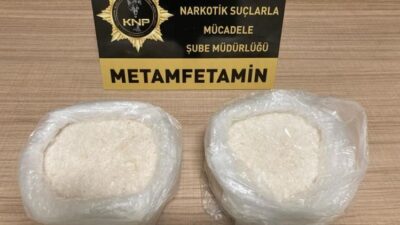 KÜTAHYA’DA DURDURULAN OTOBÜSTE ÇANTASINDA UYUŞTURUCU BULUNAN KURYE TUTUKLANDI