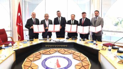 KÜTAHYA'DA 'FRİGYA STAJ KONSORSİYUMU' İMZA TÖRENİ