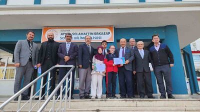 KÜTAHYA’DA "PEYGAMBERİMİZ VE GENÇLİK" KONULU KOMPOZİSYON YARIŞMASI ÖDÜL TÖRENİ