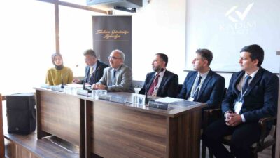 KÜTAHYA'DA 'TARİHTEN GÜNÜMÜZE AYASOFYA' ÇALIŞTAYI