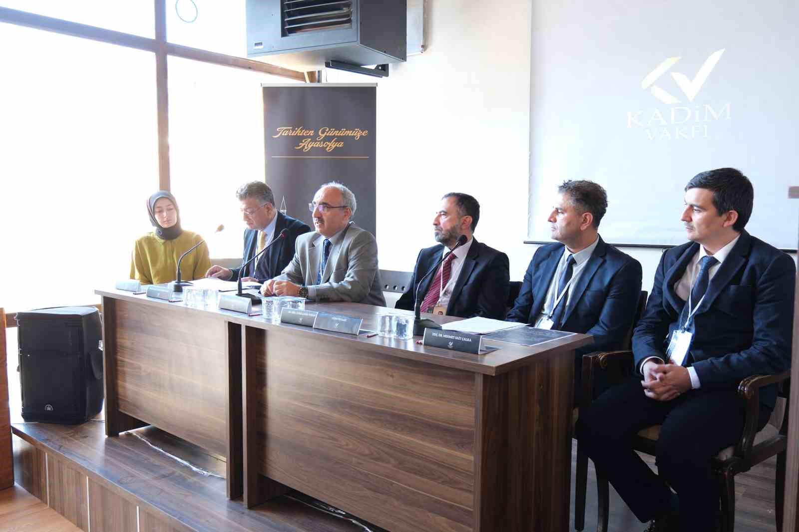 Kütahya’da ’Tarihten Günümüze Ayasofya’ çalıştayı