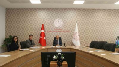 KÜTAHYA’DA TAŞIMALI EĞİTİM VE DEĞERLER EĞİTİMİ KONULARI MASAYA YATIRILDI