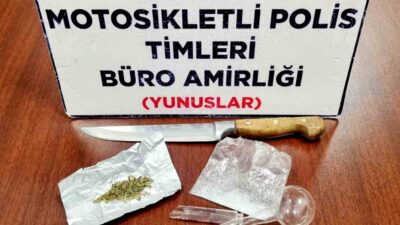 KÜTAHYA’DA YUNUS TİMLERİNCE BİR ARAÇTA UYUŞTURUCU ELE GEÇİRİLDİ