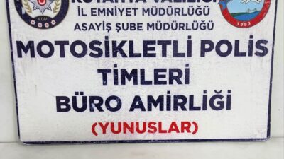 KÜTAHYA’DA YUNUS TİMLERİNCE BİR KİŞİNİN ÜZERİNDE UYUŞTURUCU ELE GEÇİRİLDİ