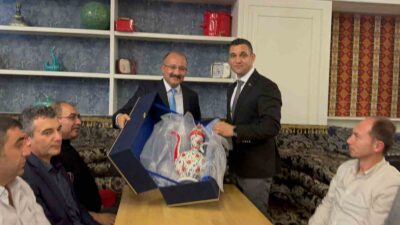 MÜDÜR ÖZÇALIK'A VEDA