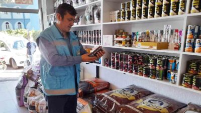 SİMAV’DA YEM BAYİLERİNDEN ANALİZ İÇİN NUMUNE ALINDI