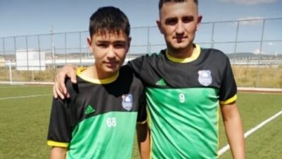 TAVŞANLI'DA BABA OĞUL AYNI FUTBOL TAKIMINDA