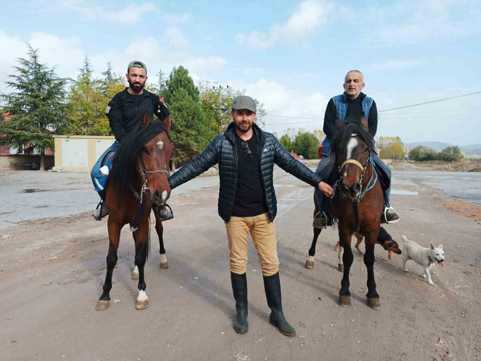 At severler Tavşanlı Kuruçay’da buluştu