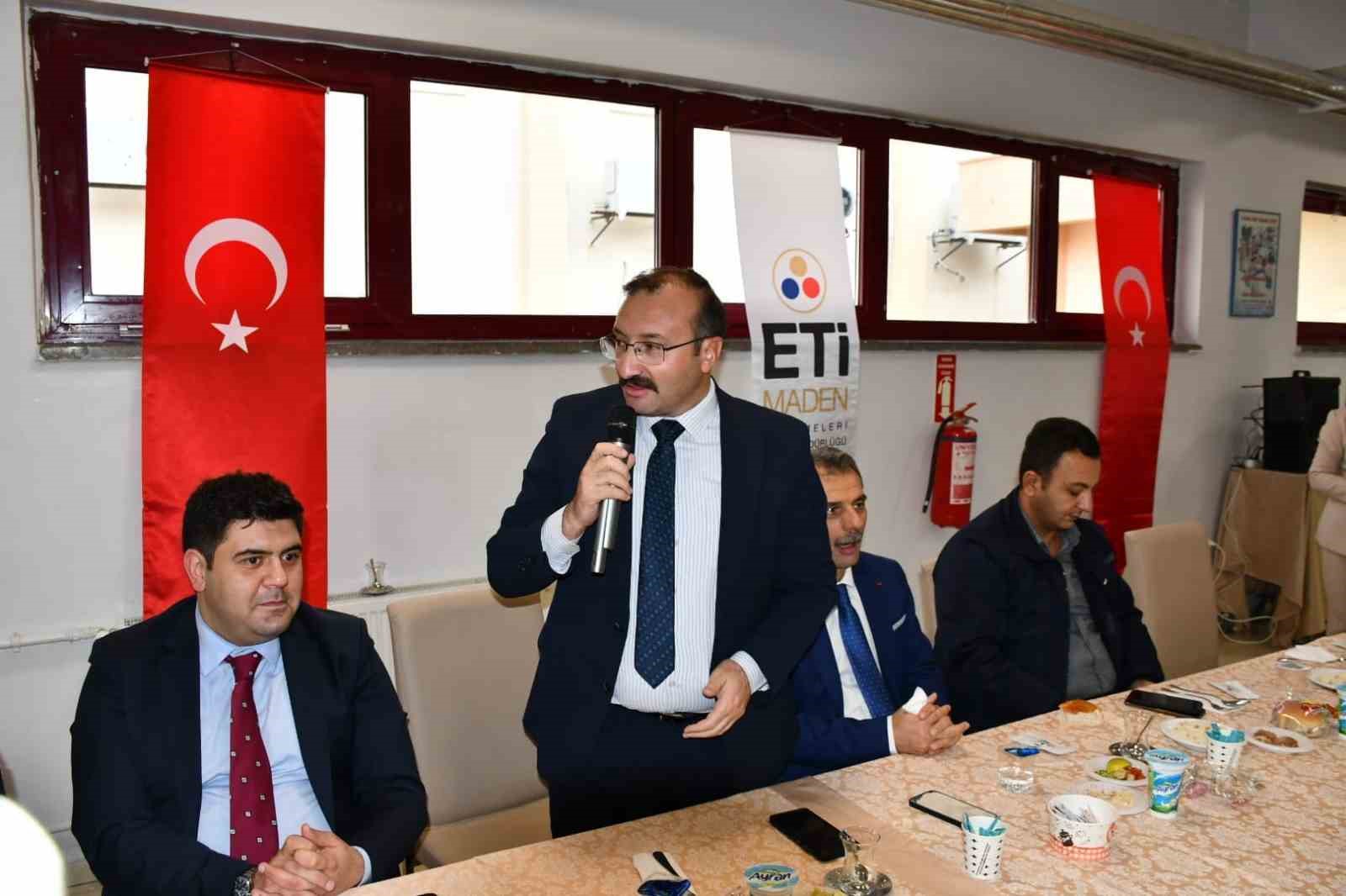 Belediye Başkanı Doğan, öğretmenlerle yemekte buluştu