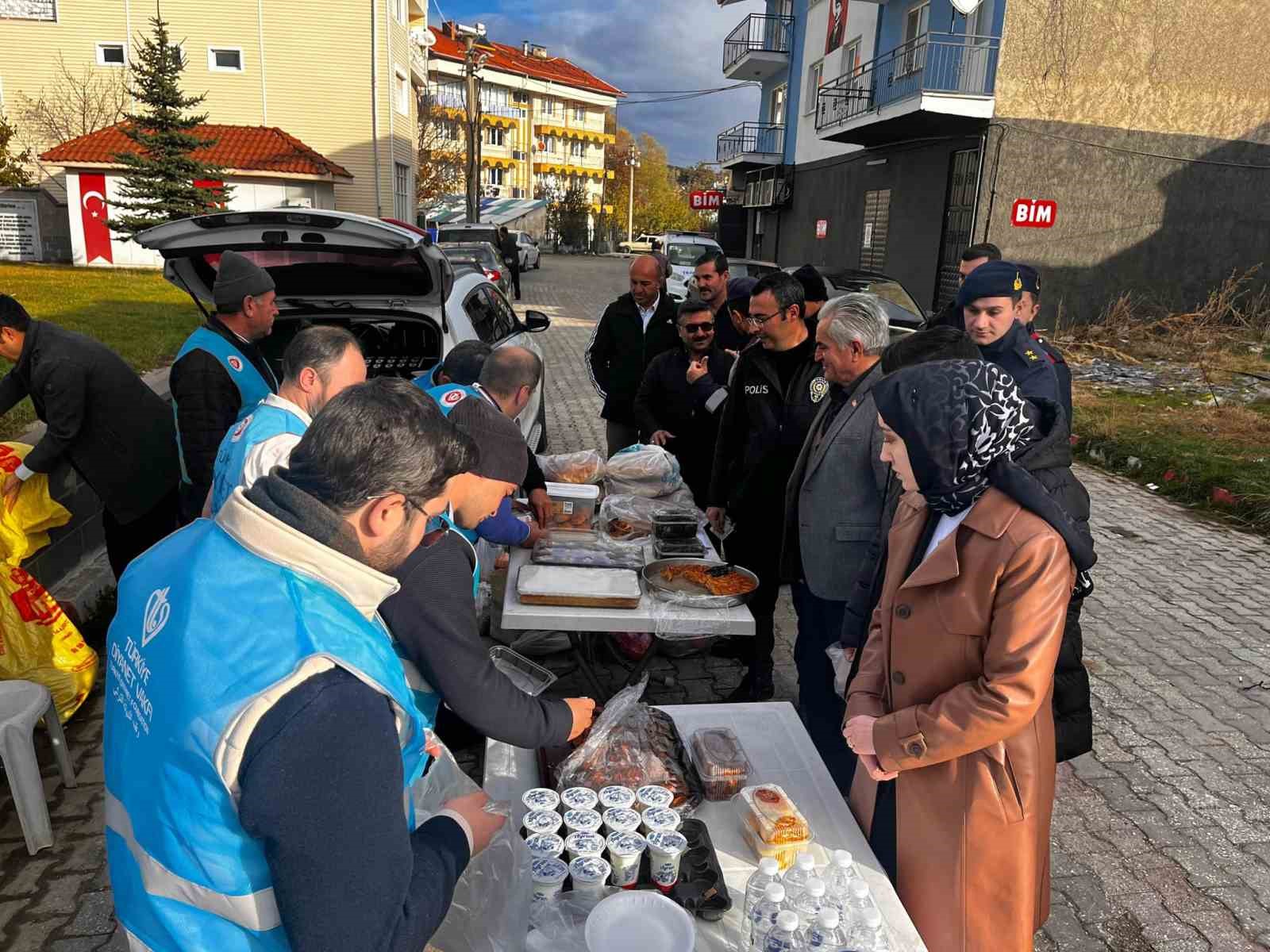 Dumlupınar’da Filistin için hayır çarşısı