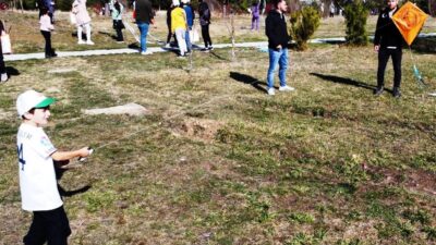 DUMLUPINAR’DA UÇURTMA ŞENLİĞİ