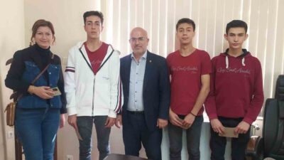 EMET MÜFTÜLÜĞÜNDEN BAŞARILI ÖĞRENCİLERE ÖDÜL