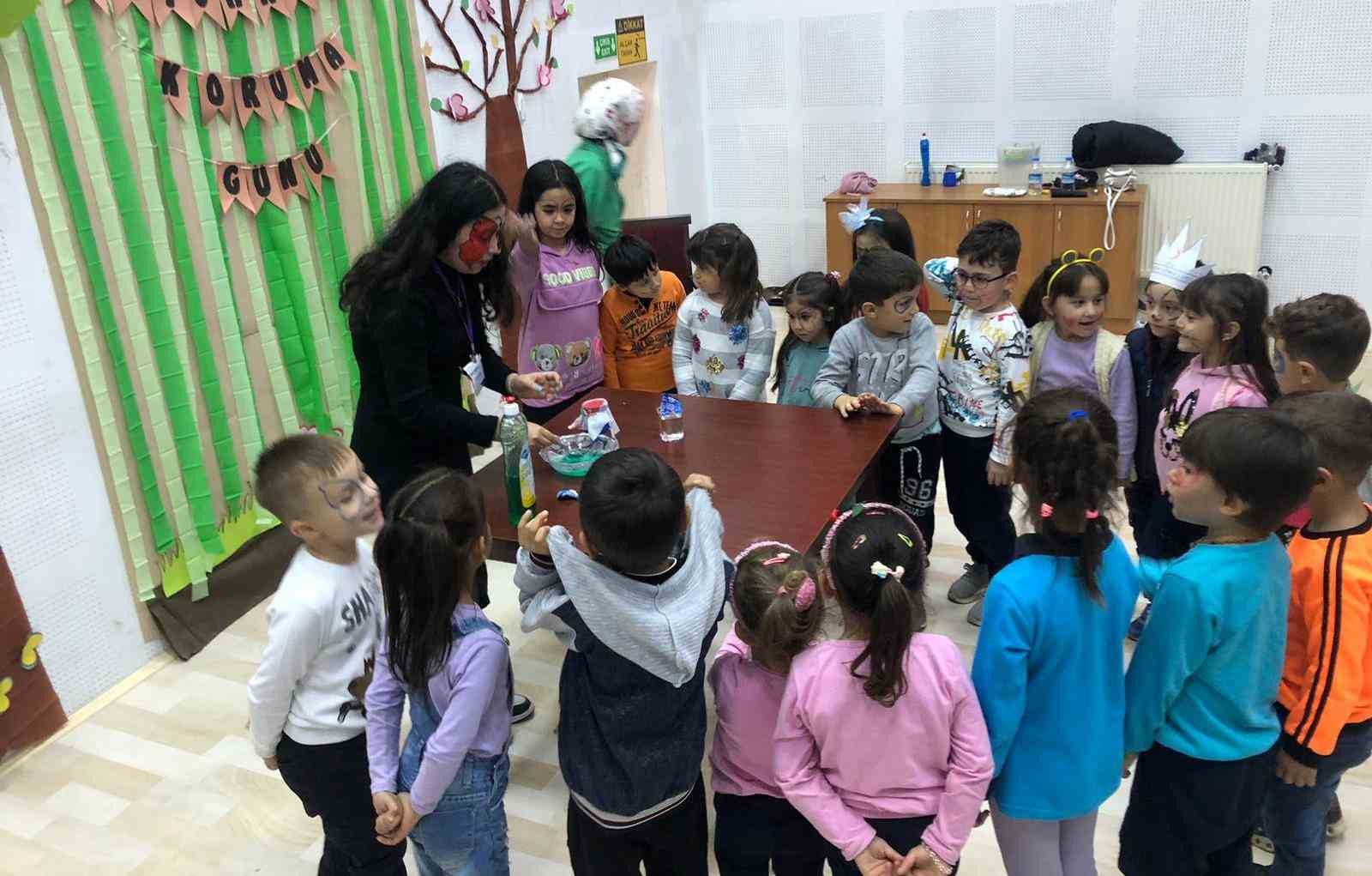 EMET MYO'DA ÇOCUK ŞENLİĞİ