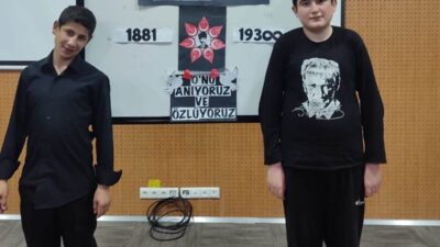 HİSARCIK’TA ÖZEL ÖĞRENCİLERİN 10 KASIM GÖSTERİSİ