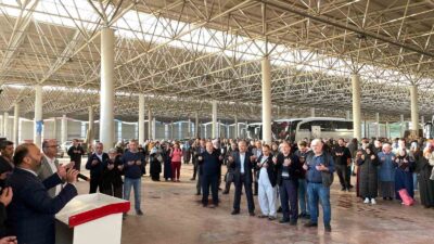 KÜTAHYA’DA 214 UMRE YOLCUSU KUTSAL TOPRAKLARA UĞURLANDI