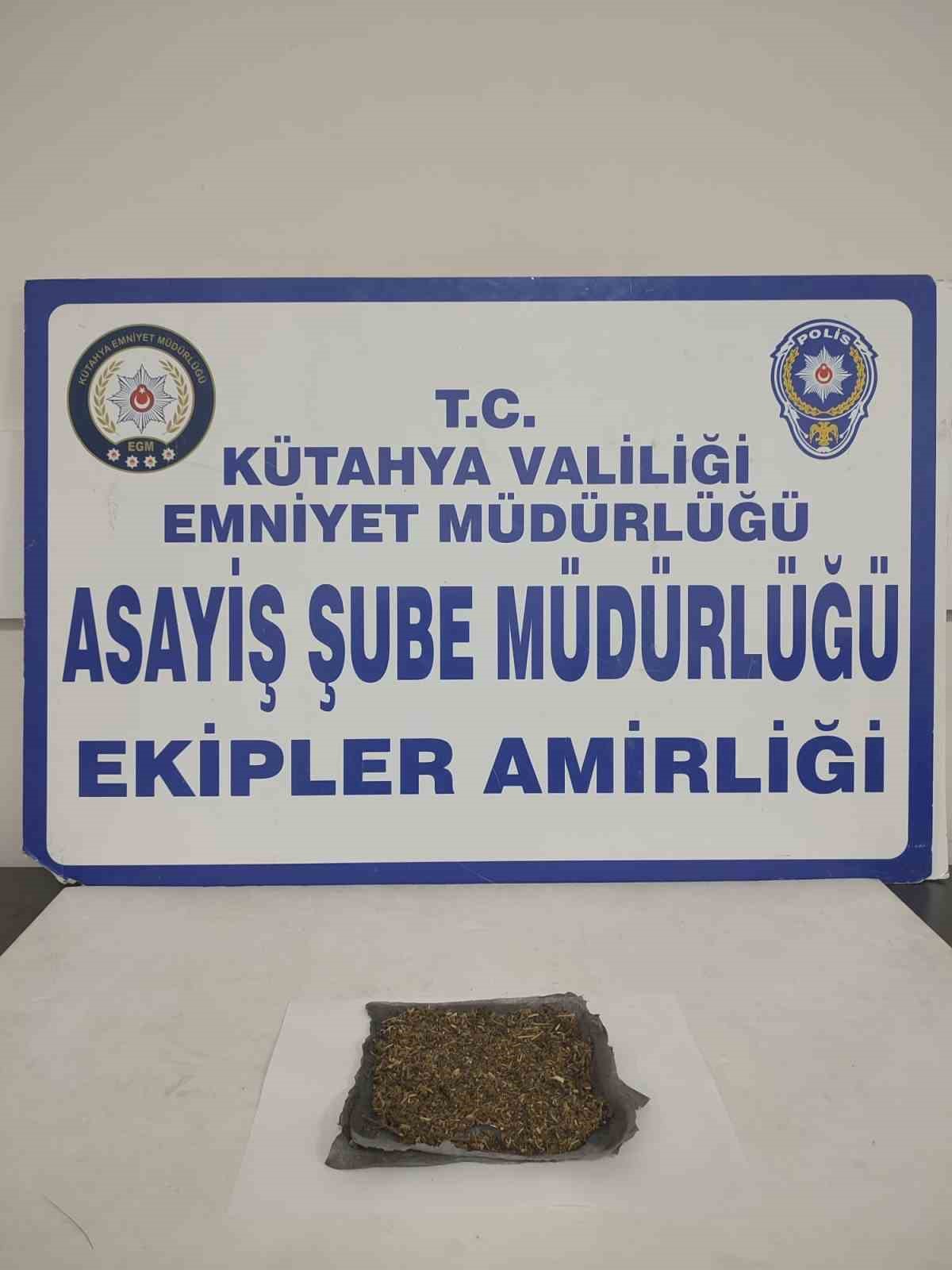 Kütahya’da bekçiler bir şahsın üzerinde uyuşturucu ele geçirdi