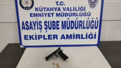 KÜTAHYA’DA BİR ŞAHSIN ÜZERİNDE RUHSATSIZ TABANCA ELE GEÇİRİLDİ