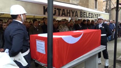 KÜTAHYA'DA GENÇ YAŞTA HAYATINI KAYBEDEN POLİS MEMURU SON YOLCULUĞUNA UĞURLANDI