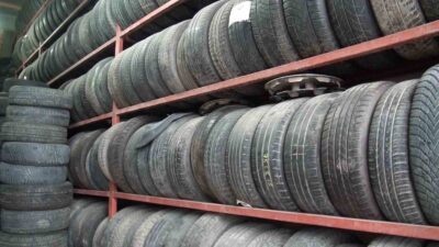 KÜTAHYA'DA LASTİKÇİLERDE YOĞUNLUK