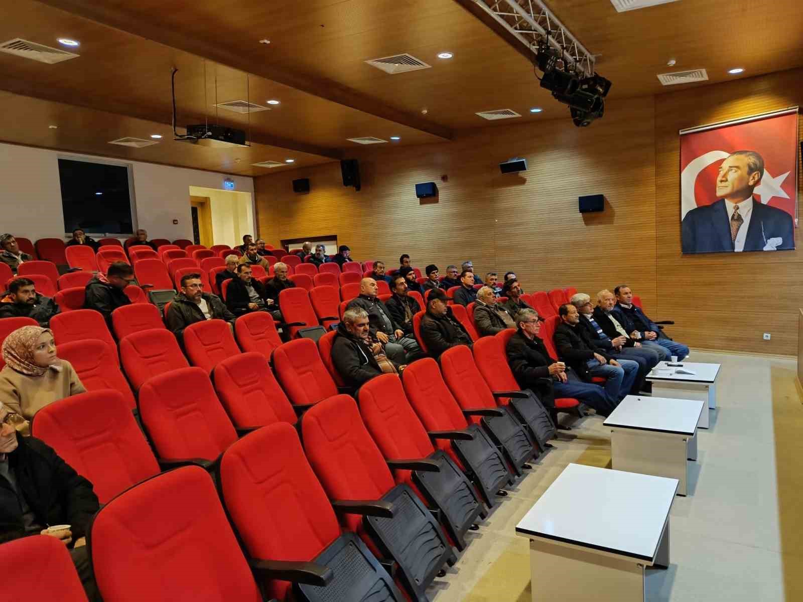 Kütahya’da Tarımsal Amaçlı Kooperatif yöneticilerine seminer