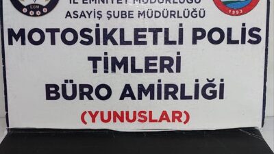 KÜTAHYA’DA YUNUS TİMLERİNCE BİR ARAÇTA UYUŞTURUCU ELE GEÇİRDİ