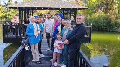 LİSE ÖĞRENCİLERİ, ÖĞRETMEN VE AİLELERİ KONYA GEZİSİNDE