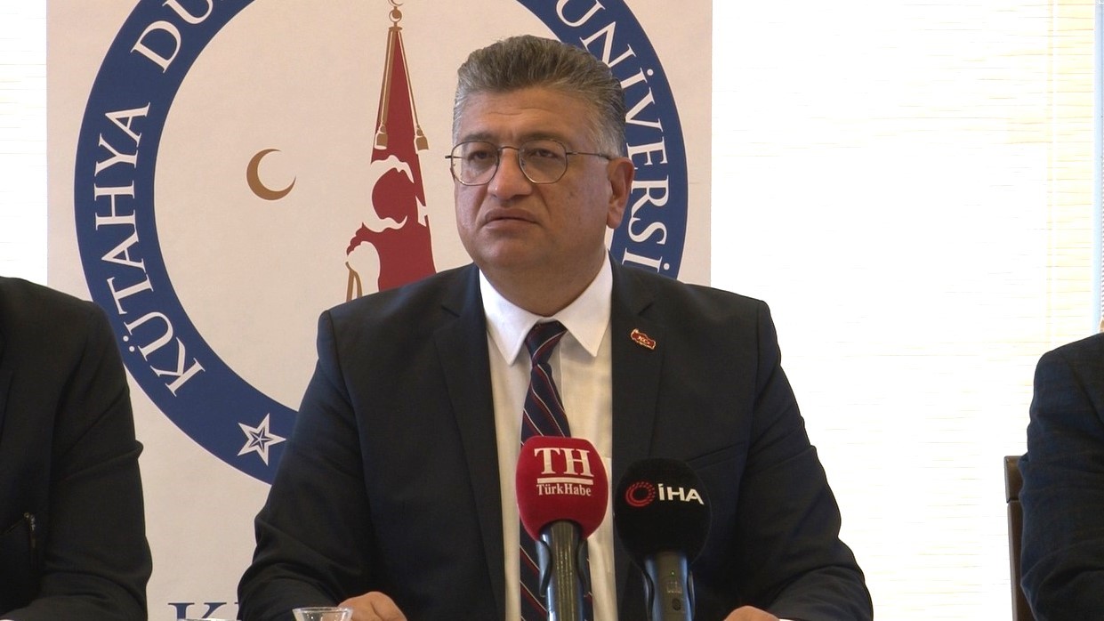 Rektör Kızıltoprak: “Uzaktan öğretim yüzde 30’u geçemez, bunun üzerine çıkan varsa gereğini yaparım”