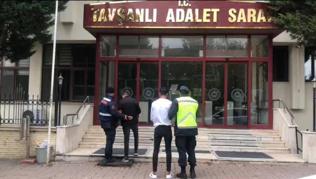 TAVŞANLI’DA 3 MOTOSİKLET HIRSIZINDAN