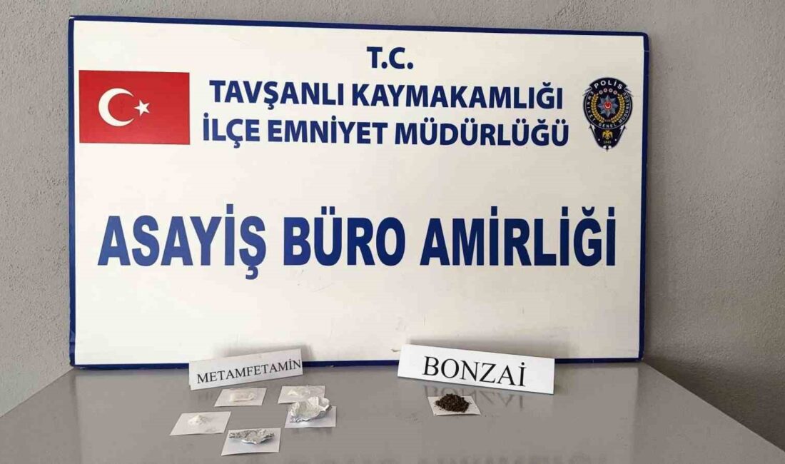 TAVŞANLI’DA BİR ARAÇTA UYUŞTURUCU