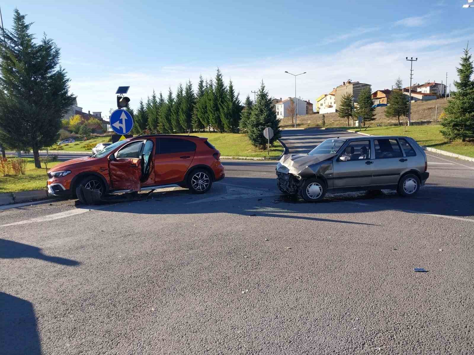 Tavşanlı’da trafik kazası: 2 yaralı