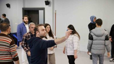 FİRMALAR ARASI DART TURNUVASINDA REKABETİN OKLARI HAVADA UÇUŞTU