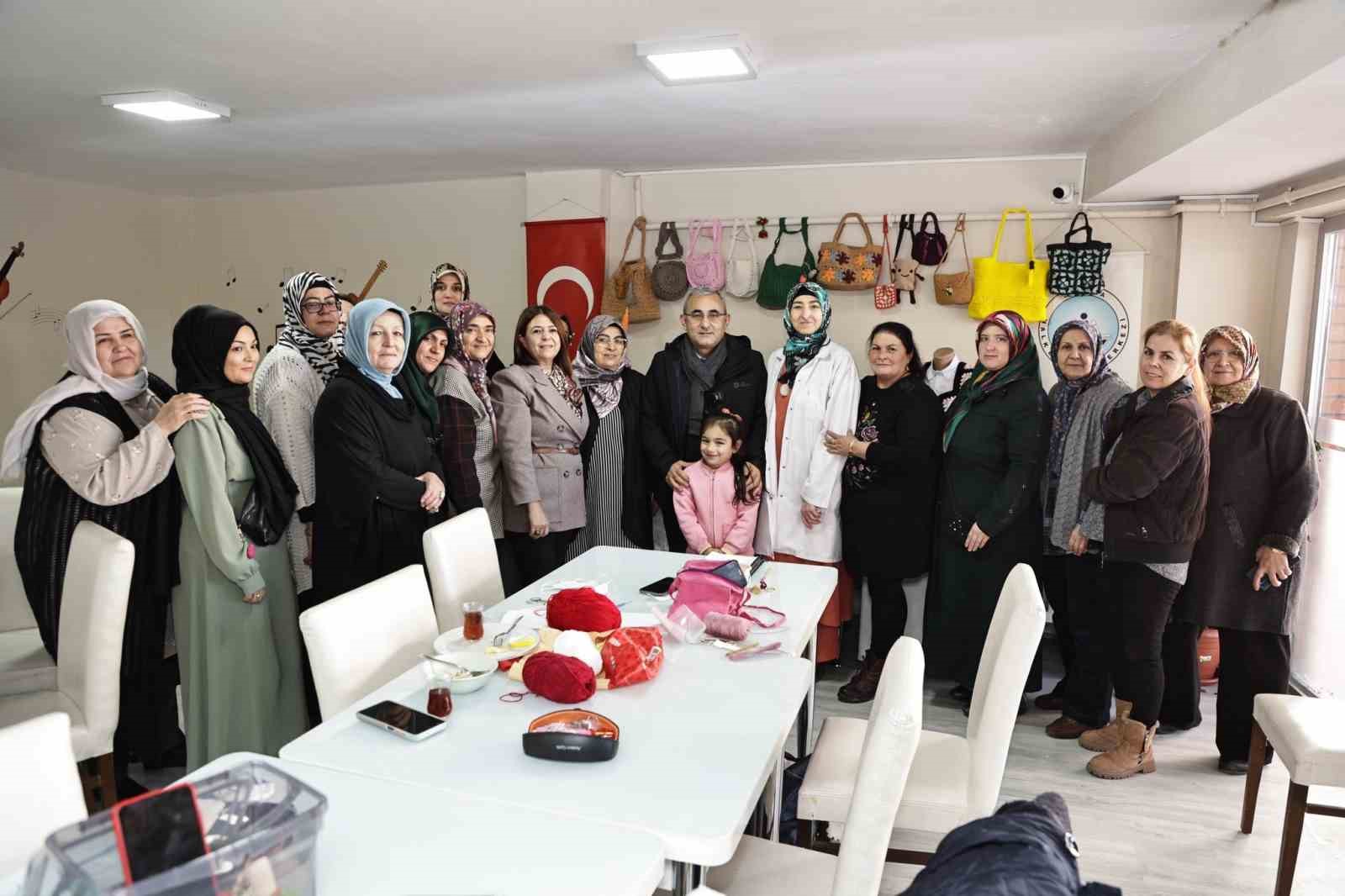 KÜTAHYA BELEDİYE BAŞKANI IŞIK, FATİH MAHALLESİ KÜLTÜR EVİ’Nİ ZİYARET ETTİ