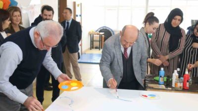 KÜTAHYA’DA "HAYATIMIN RENGİ ANNEM" İSİMLİ PROJENİN AÇILIŞI YAPILDI