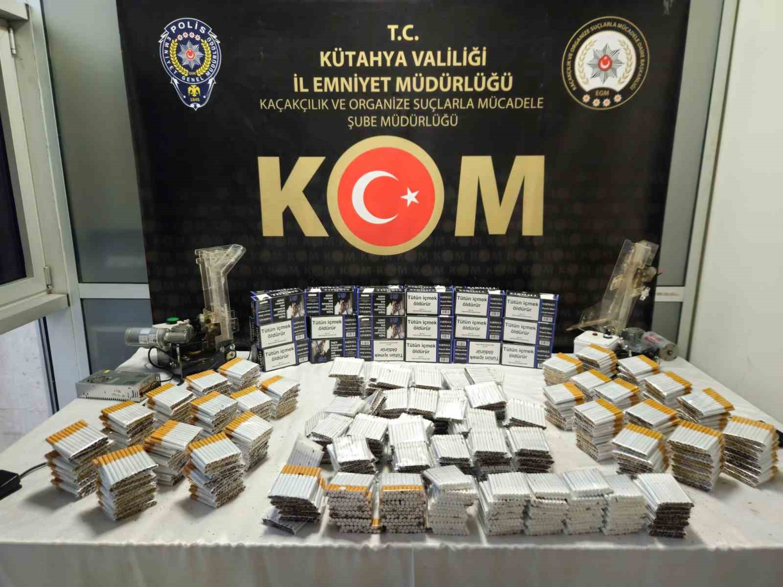 KÜTAHYA'DA KAÇAK TÜTÜN OPERASYONU 10 BİN 420 ADET İÇİ DOLU