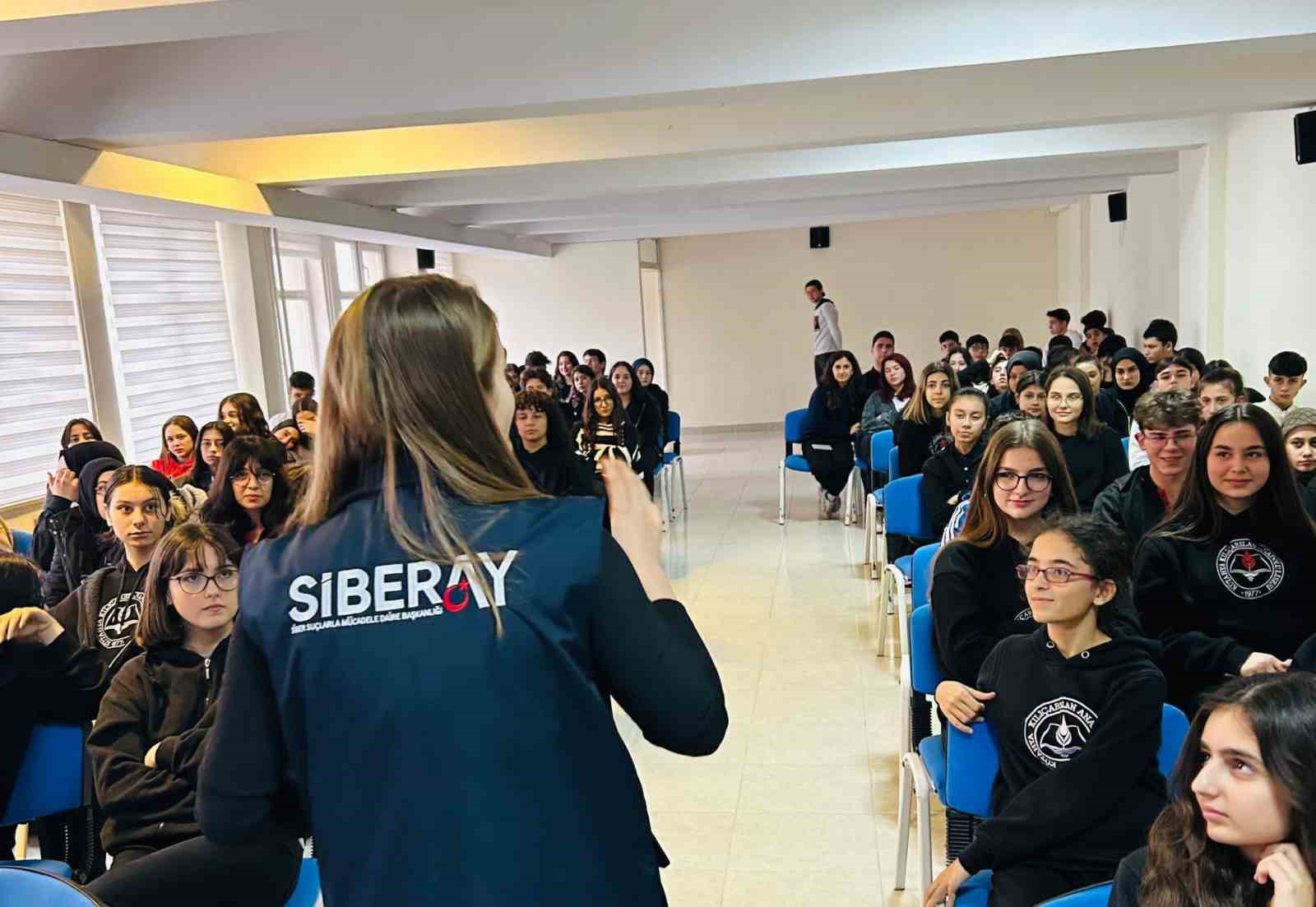 Kütahya’da lise öğrencilerine siber güvenlik, teknoloji bağımlılığı ve yasa dışı bahis anlatıldı