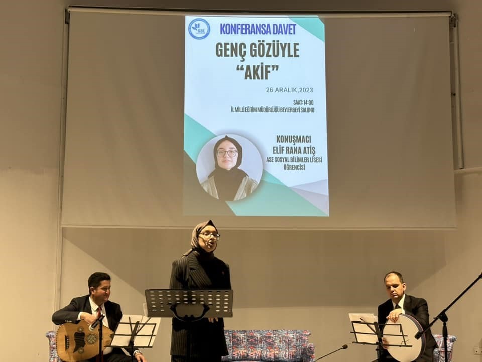 Kütahya’da lise öğrencisinden, “Genç Gözüyle Mehmet Akif” isimli konferans