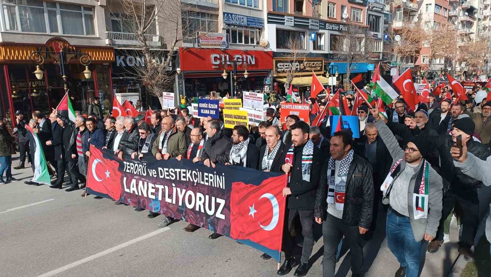KÜTAHYA'DA ŞEHİTLER VE FİLİSTİN HALKI İÇİN "BÜYÜK VİCDAN YÜRÜYÜŞÜ"