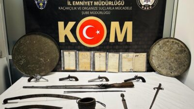 KÜTAHYA’DA ŞÜPHELİ ARAÇTA 21 PARÇA TARİHİ ESER ELE GEÇİRİLDİ